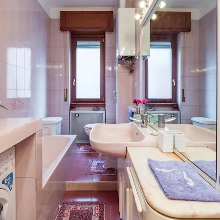 Lizzy Apartment Milan