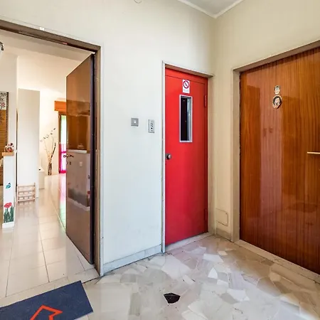 Lizzy Apartment Milan